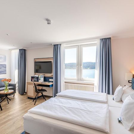 Strandhotel Loechnerhaus Reichenau Exterior foto