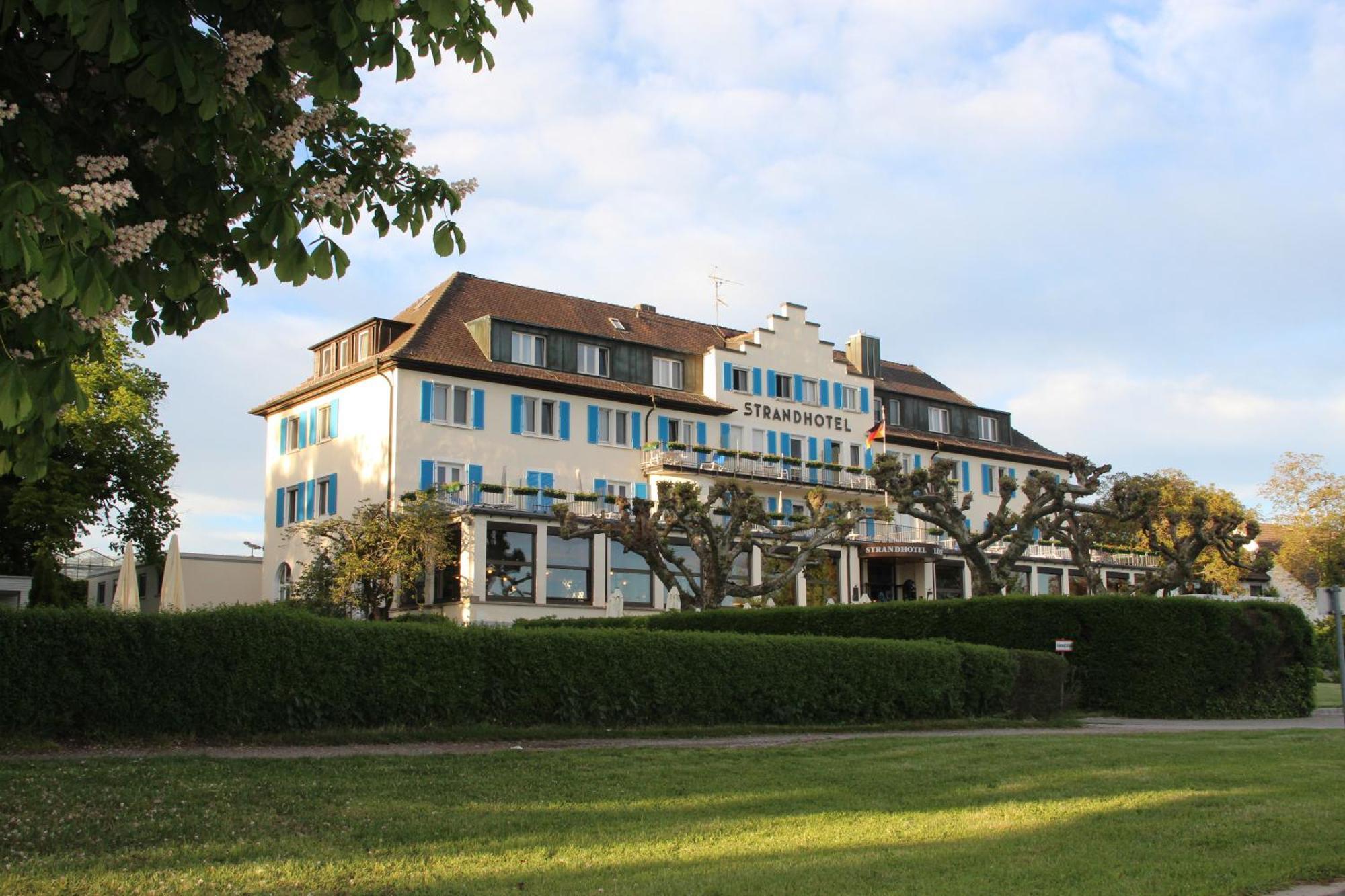 Strandhotel Loechnerhaus Reichenau Exterior foto